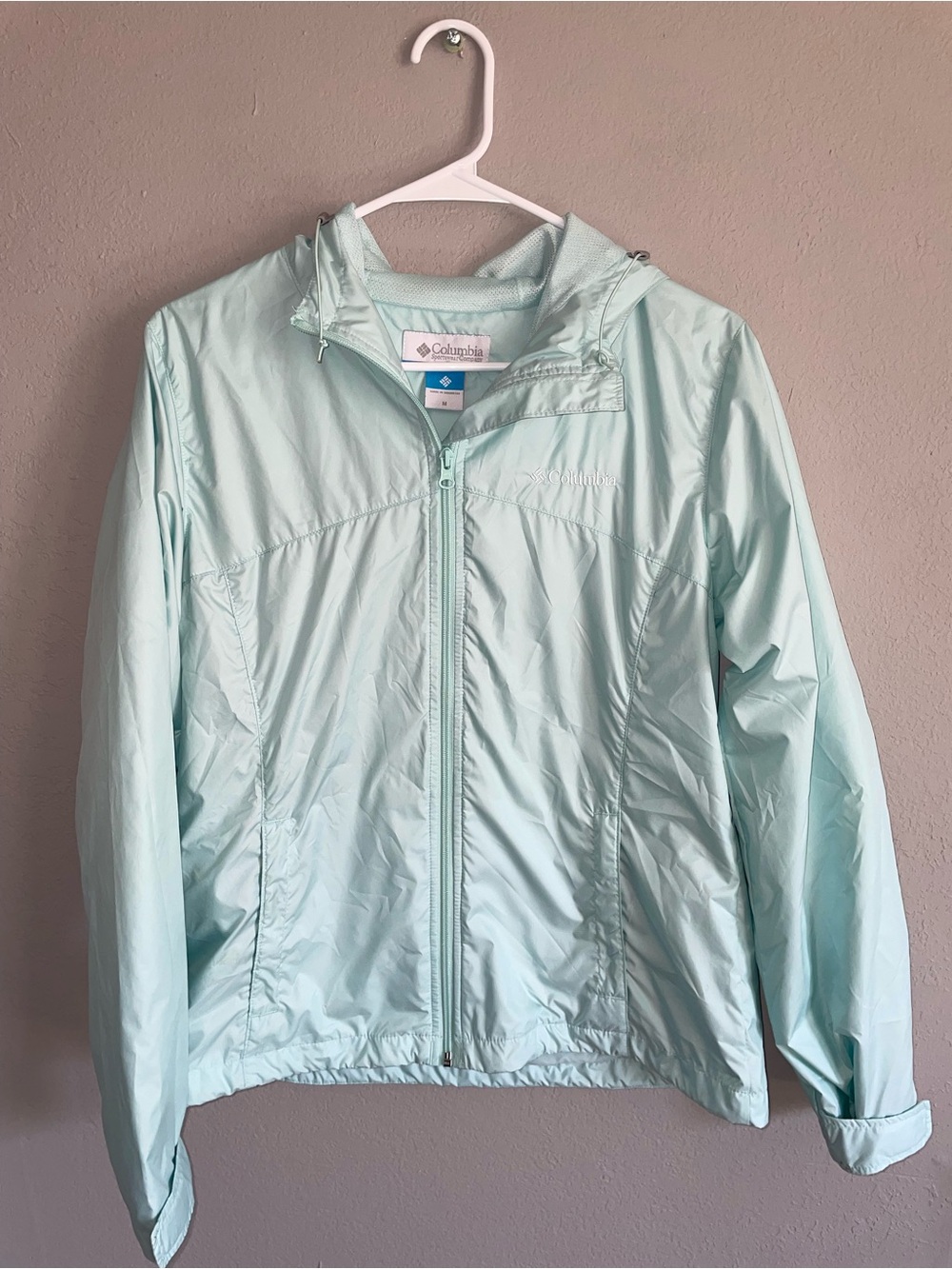 Columbia Women's Mint Green Lightweight Hooded Jacket